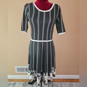 Established 1962 Black/Ivory SOFT KNIT SWEATER DRESS Day/Evening Fall Winter M